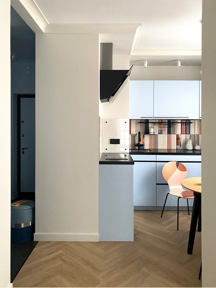 Малые м2 - не помеха комфорта. Смелый и яркий интерьер для молодой семьи