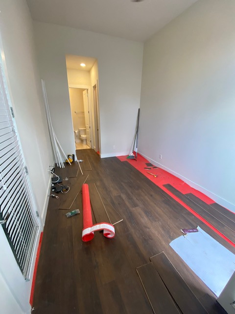 200sf Laminate Floor Install