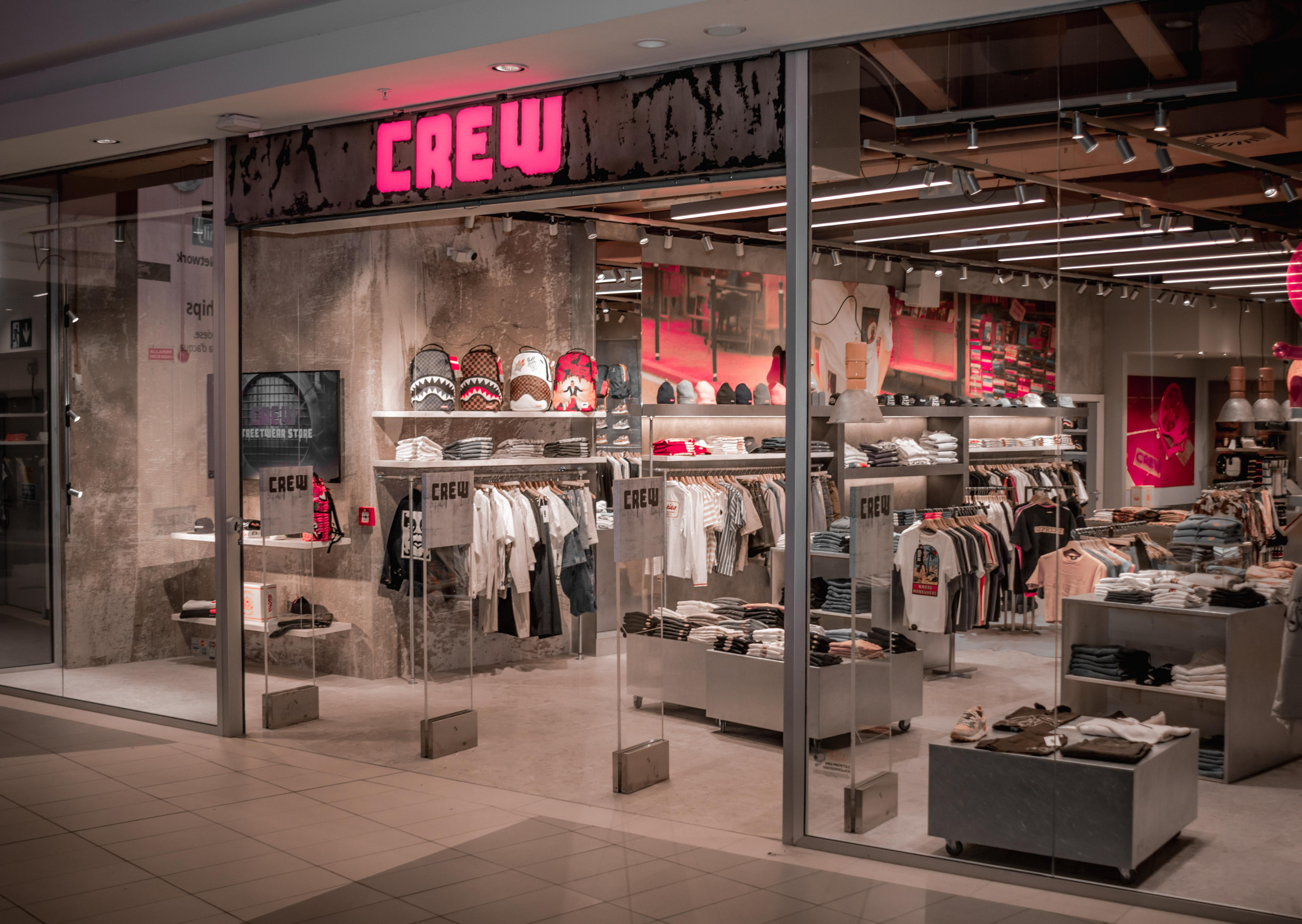 CREW NEW OPENING