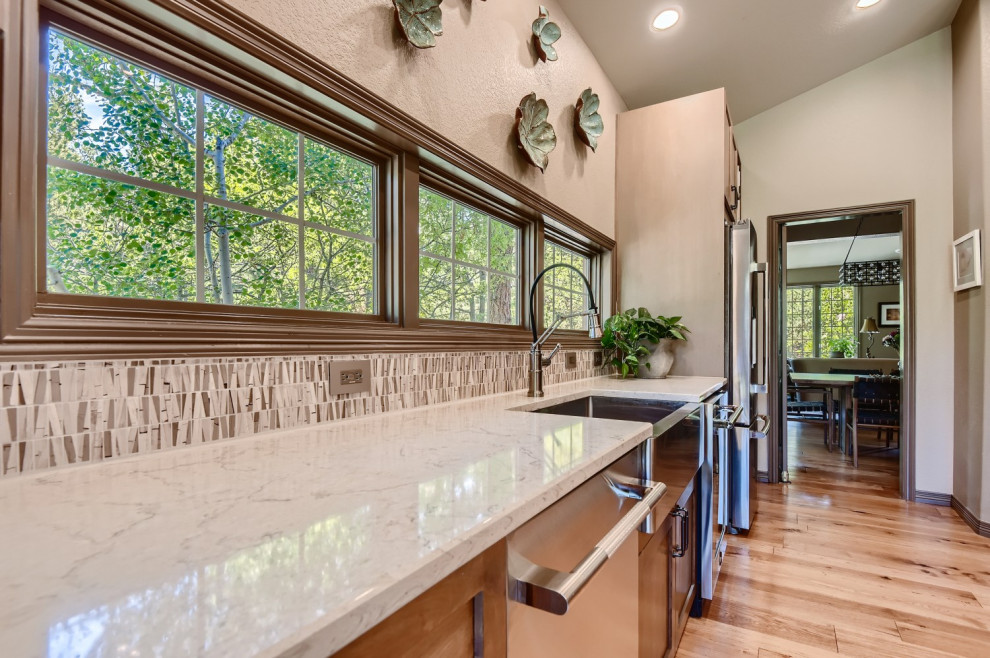 Kitchen - rustic kitchen idea in Denver