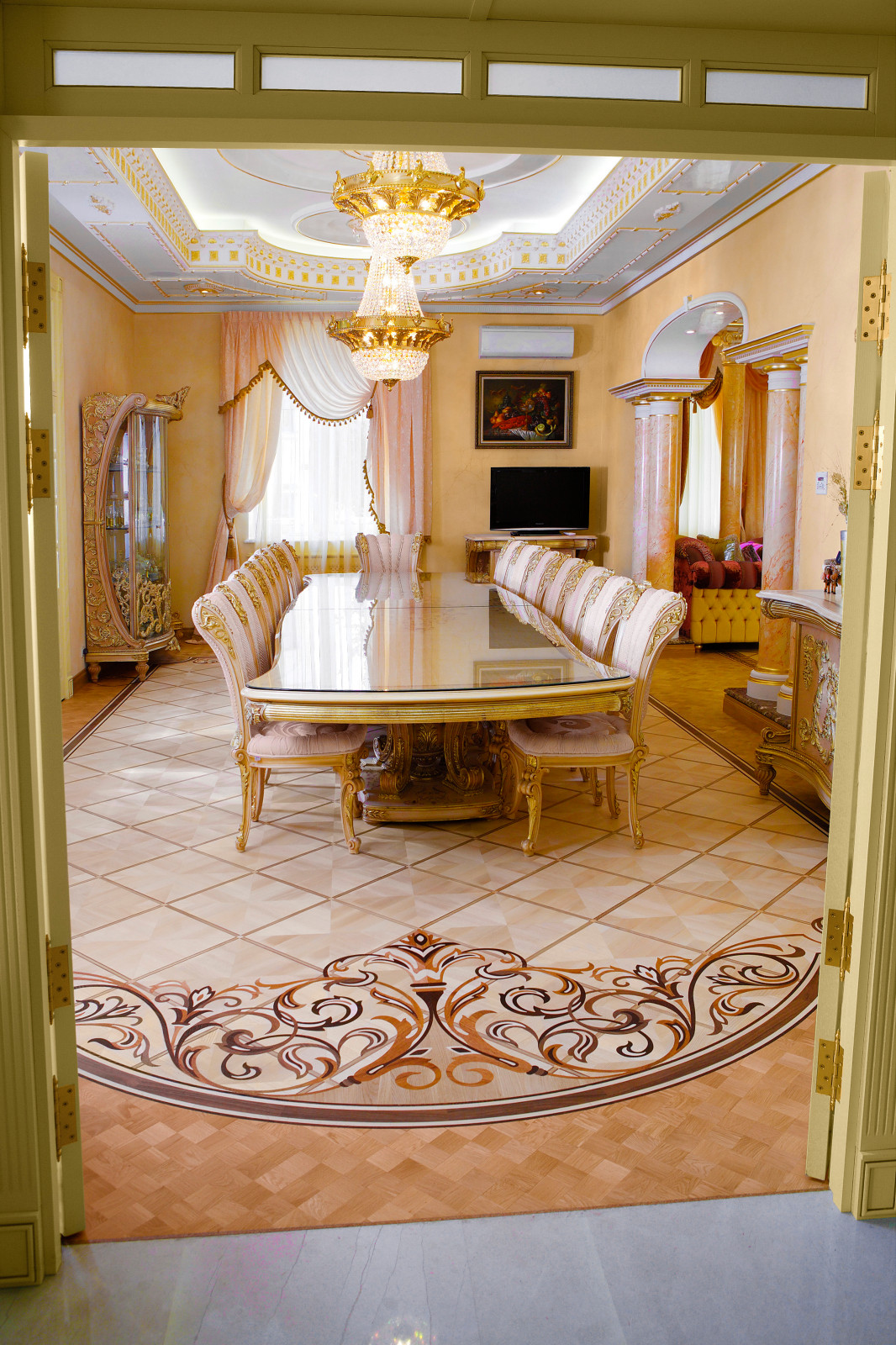 Производство из натурального дерева