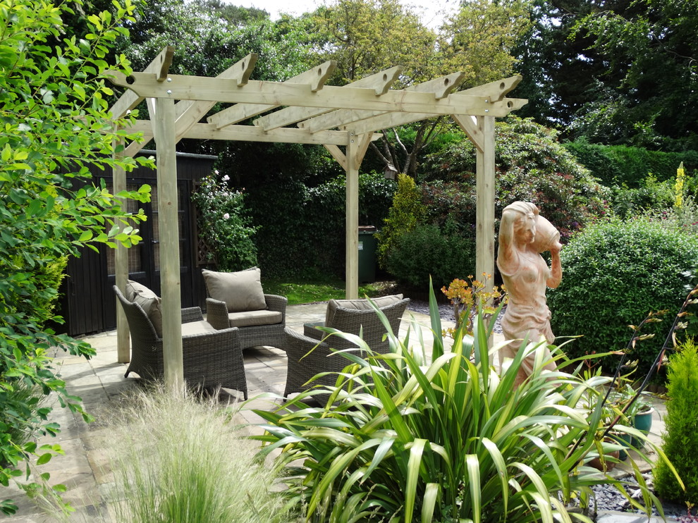 Photo of a traditional patio in Other.