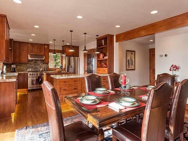Kitchen - rustic kitchen idea