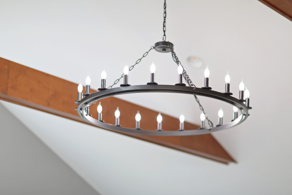 Example of a transitional home design design in Boston
