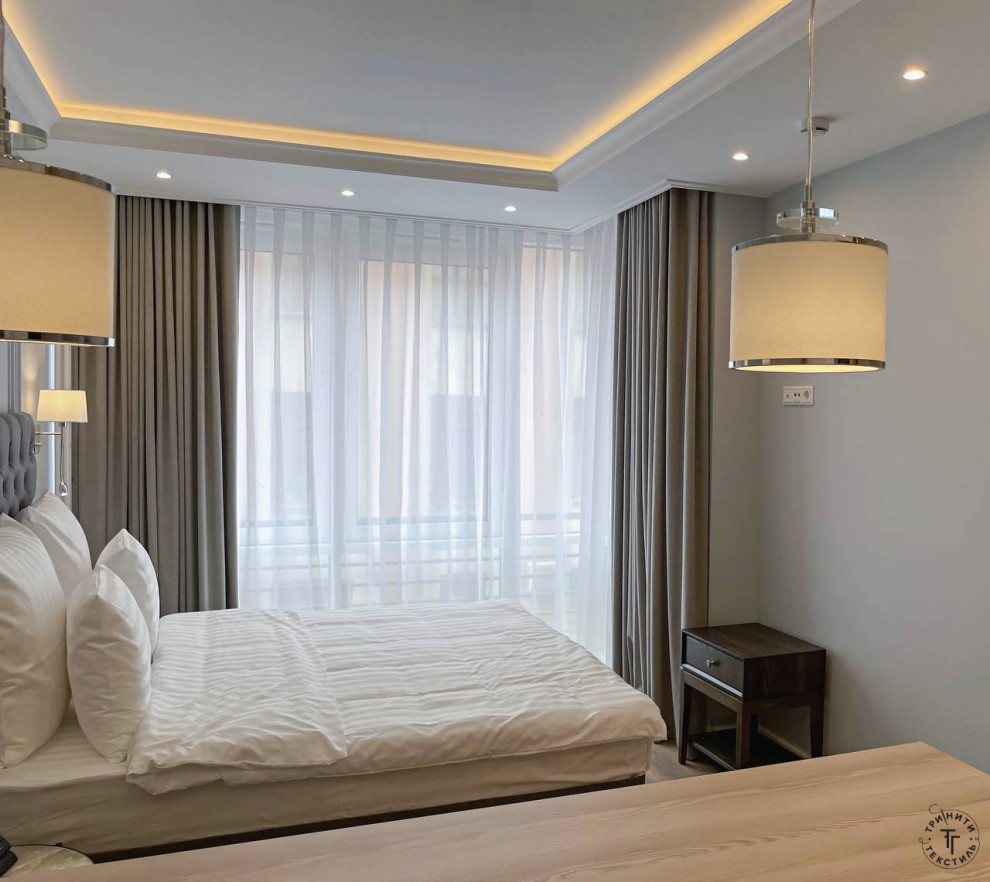 Шторы в номер отеля