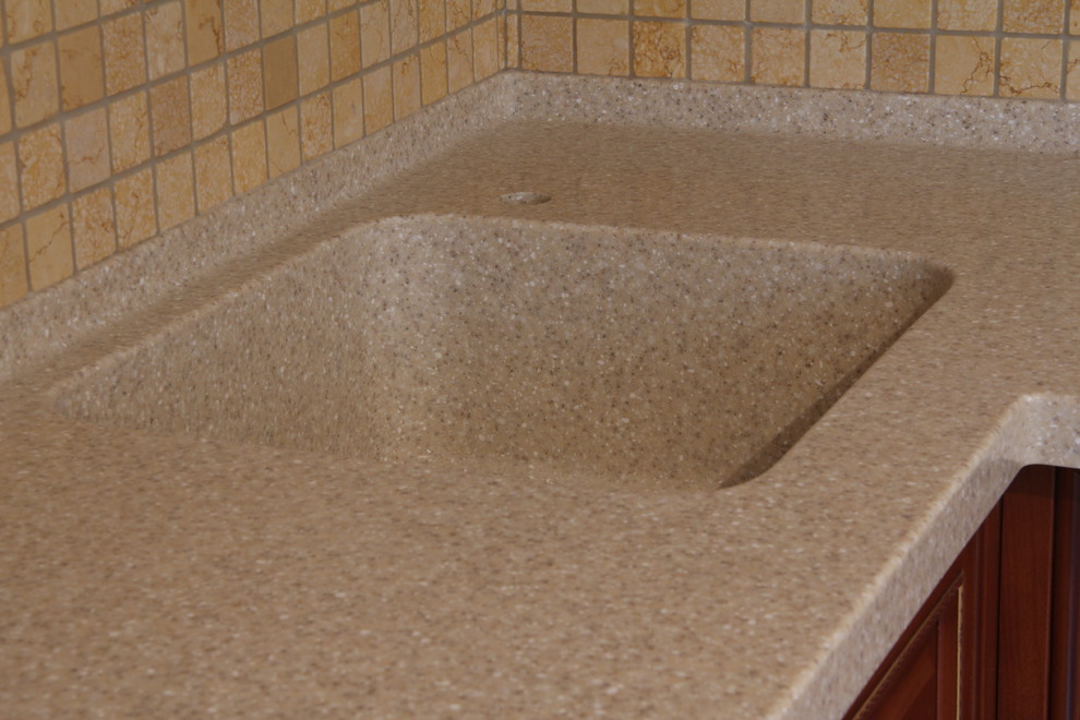 Кухня-гостиная в Самарской квартире. Столешница из искусственного камня Tristone