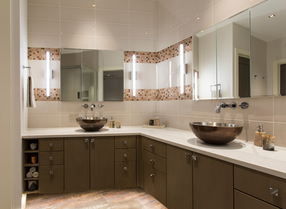 Example of a transitional bathroom design in Jackson
