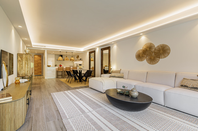 Riverside contemporary-living-room