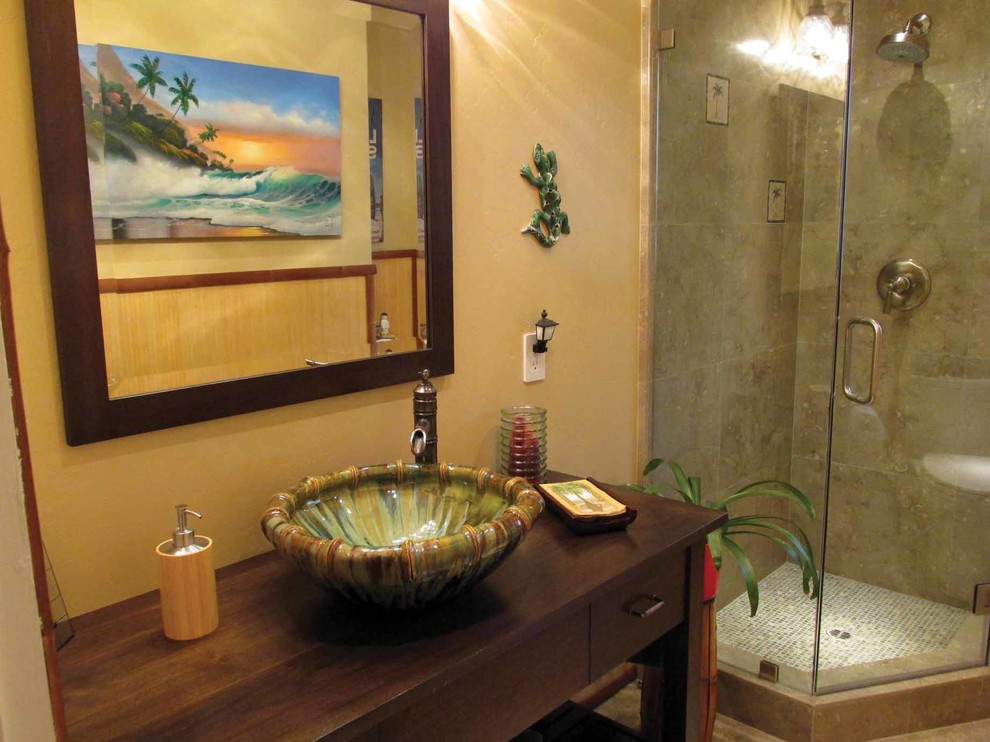 Foto di una stanza da bagno stile marinaro di medie dimensioni