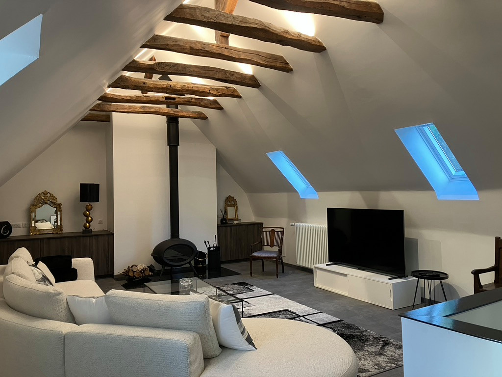 AMENAGEMENT DES COMBLES D'UNE HABITATION à SALERS (Le Bourg)