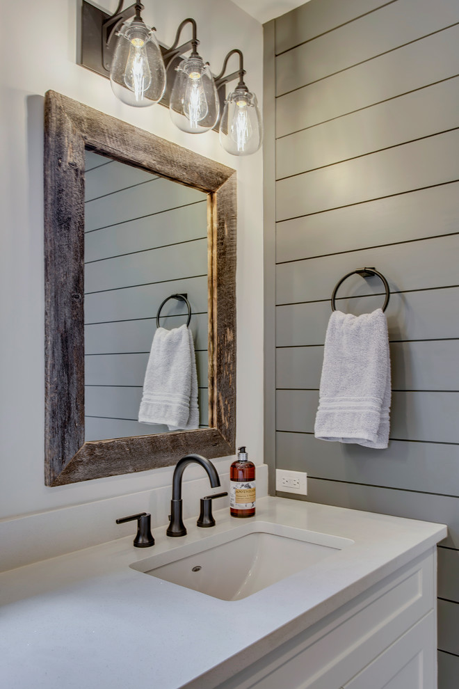 Inspiration for a craftsman bathroom remodel in Calgary