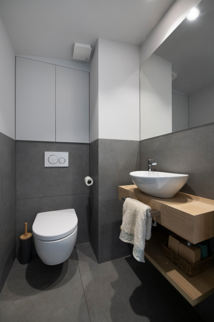 Reforma Finestrelles modern-toalett