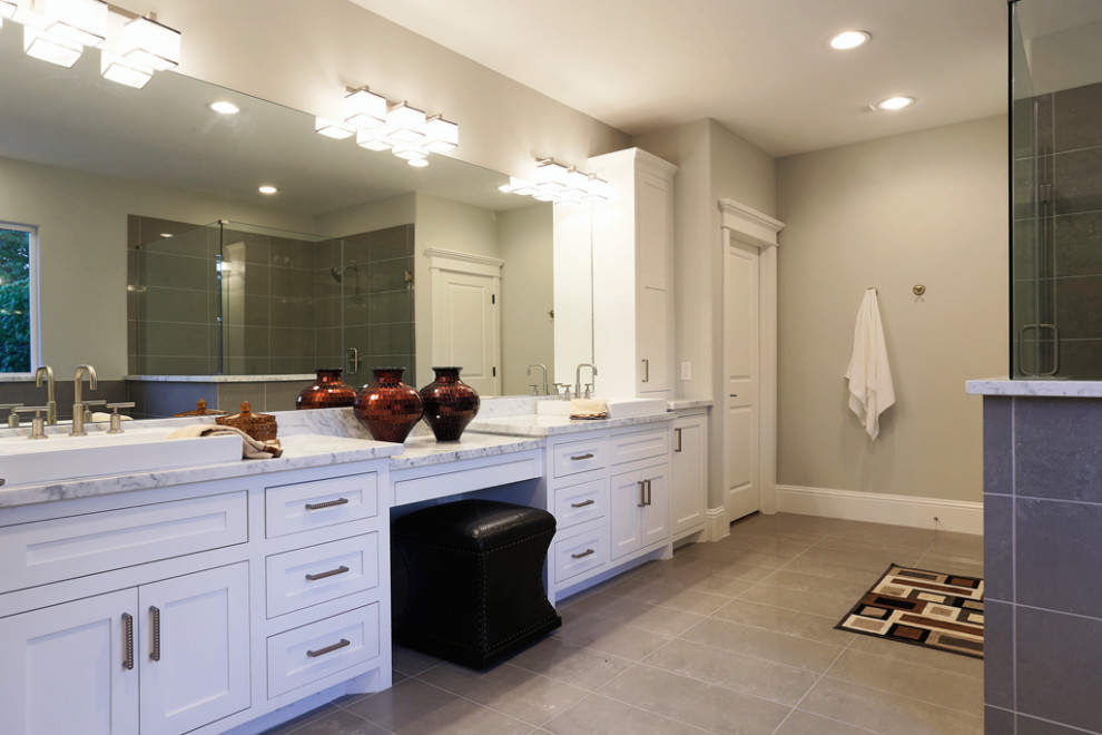 Example of a transitional bathroom design in Houston