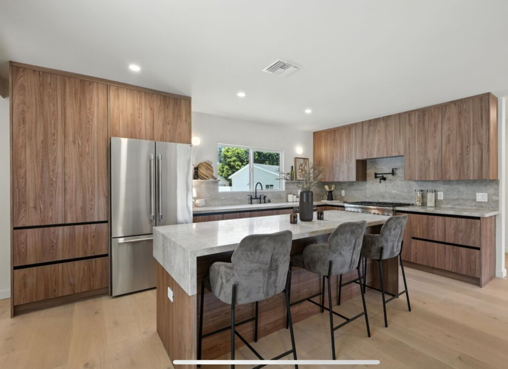 Encino Complete Kitchen Remodelin