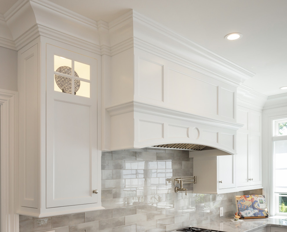 Home design - transitional home design idea