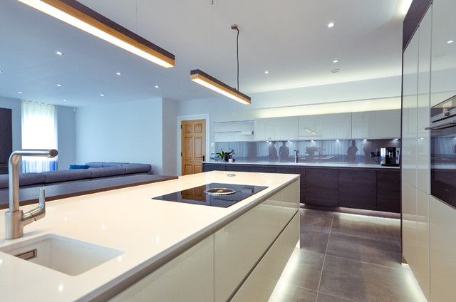 Minimalist Gloss Kitchen contemporaneo-cocina