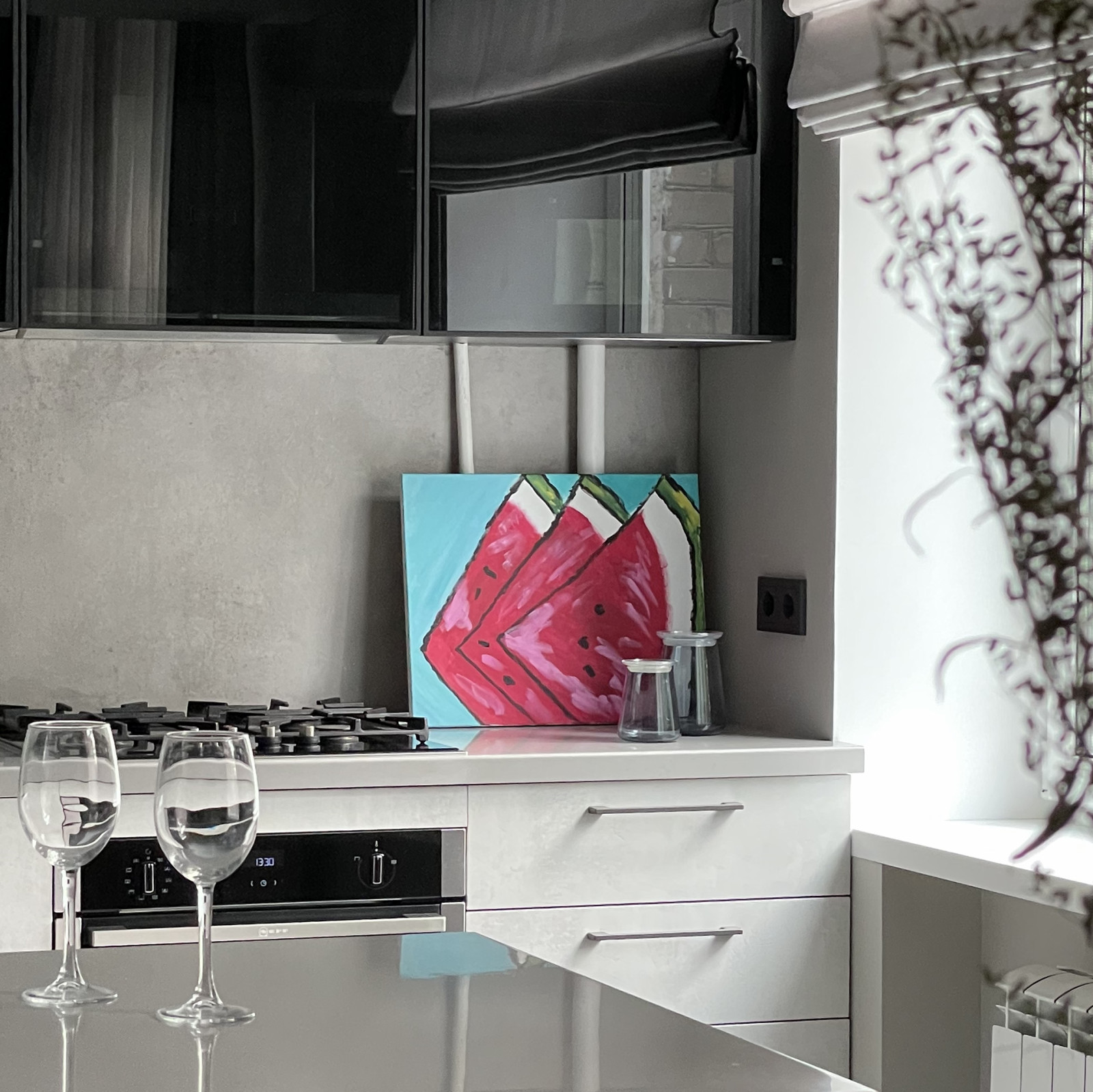 "Смокинг". Квартира на наб. Т. Шевченко