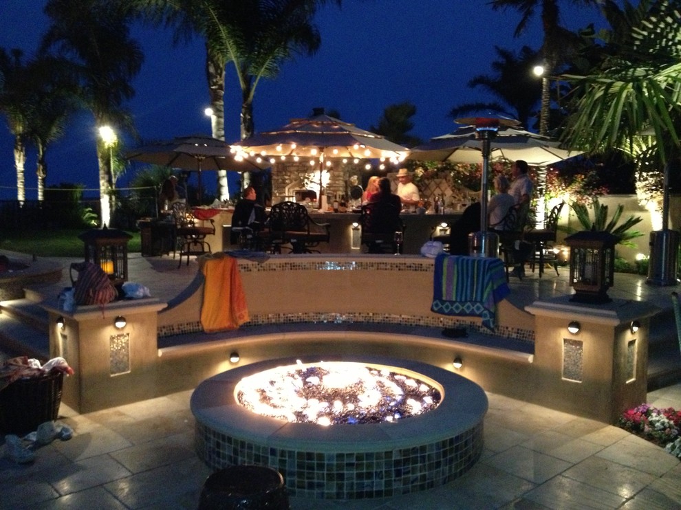 Evening Entertainment Outdoor Kitchen and Fire Pit