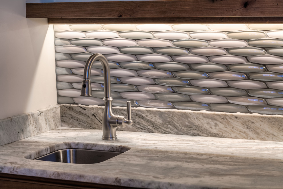 Mountain style kitchen photo in Seattle