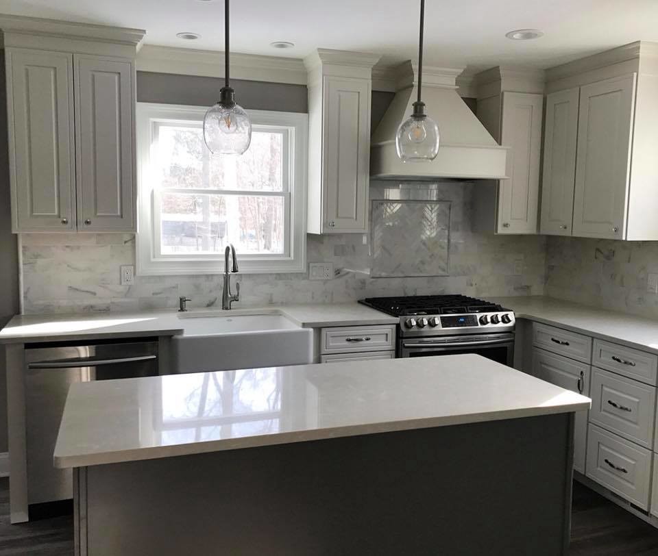 Example of a transitional kitchen design in Miami