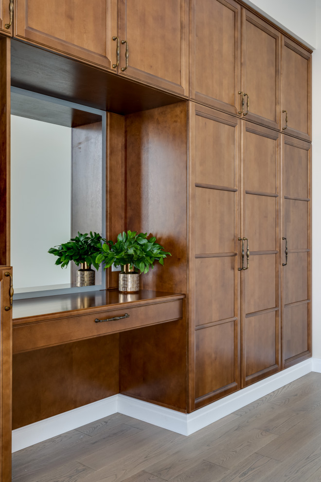 Шкаф с туалетным столиком из массива березы