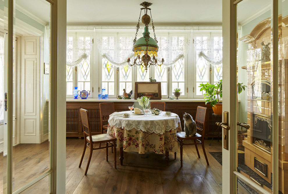 Интерьер веранды с печью