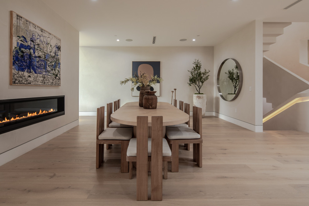 Brentwood - Contemporary - Dining Room - Los Angeles - by Sadr Design ...