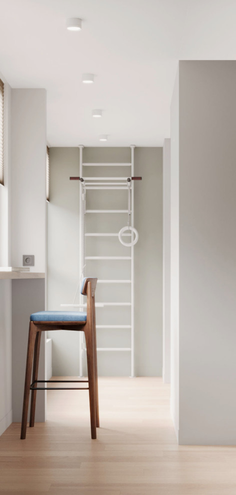 Современный интерьер с яркими акцентами и геометрическими формами