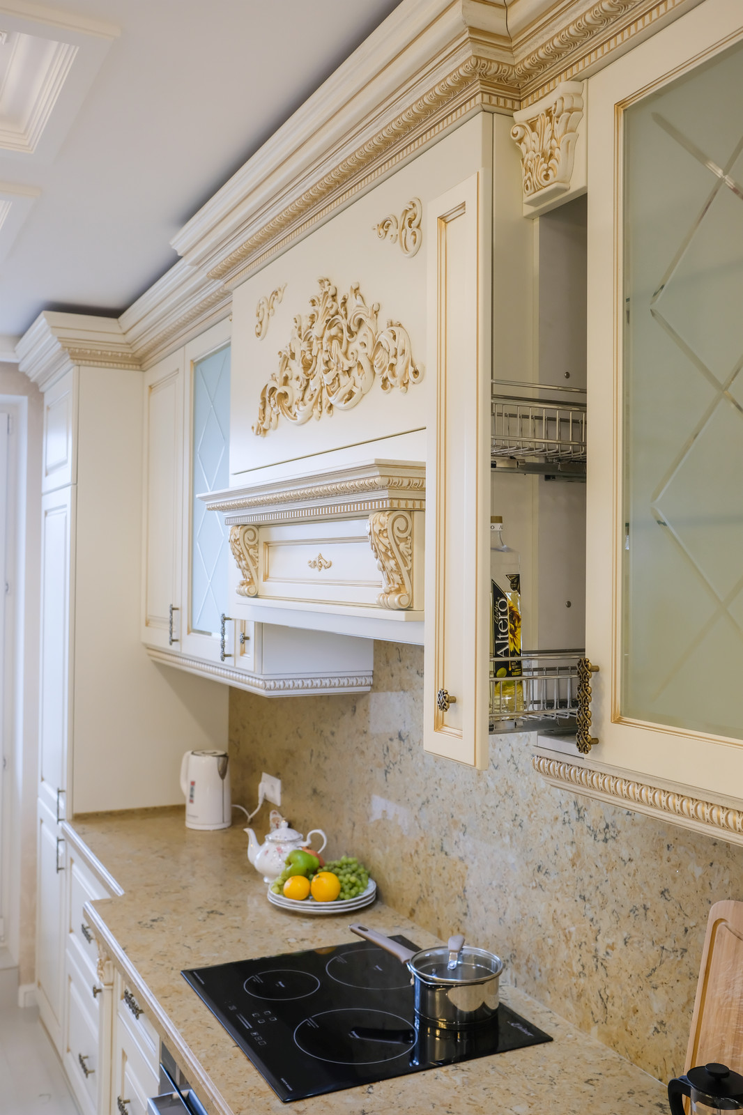 Традиционная итальянская классика в большой квартире