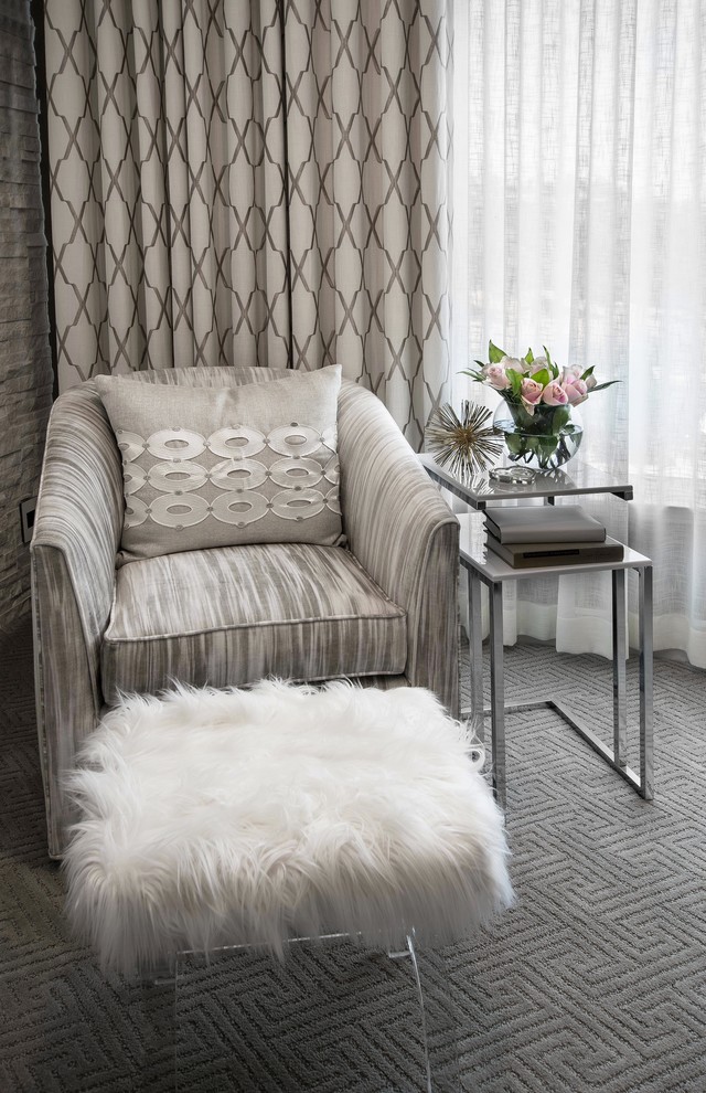 Inspiration for a transitional home design remodel in Orange County