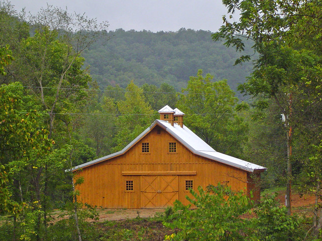 Ponderosa Country Barn In Missouri Country Garden Shed And