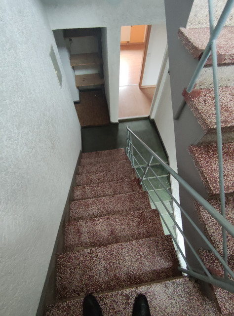 2023-01-153-1033 staircase