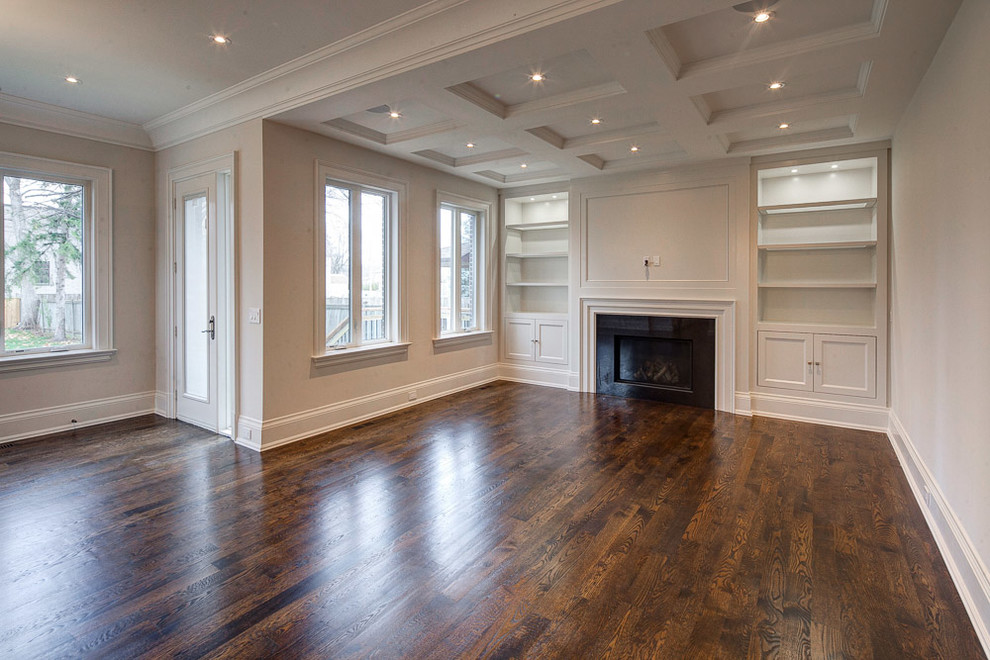 Home design - transitional home design idea in Toronto