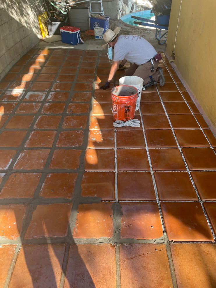 Grouting joints