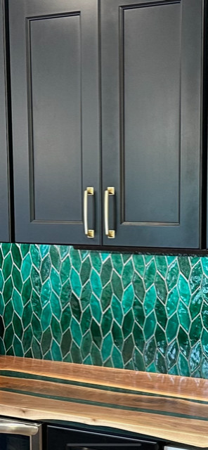 FAMILY BEVERAGE BAR AREA