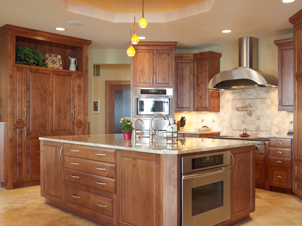 Kitchen - transitional kitchen idea