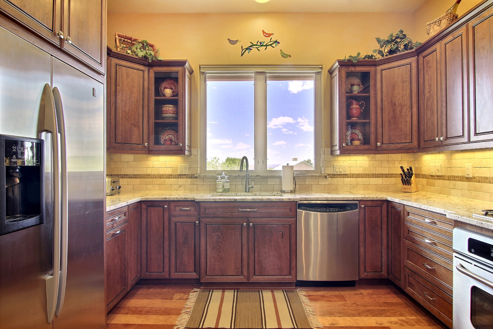 Kitchen - transitional kitchen idea in Albuquerque