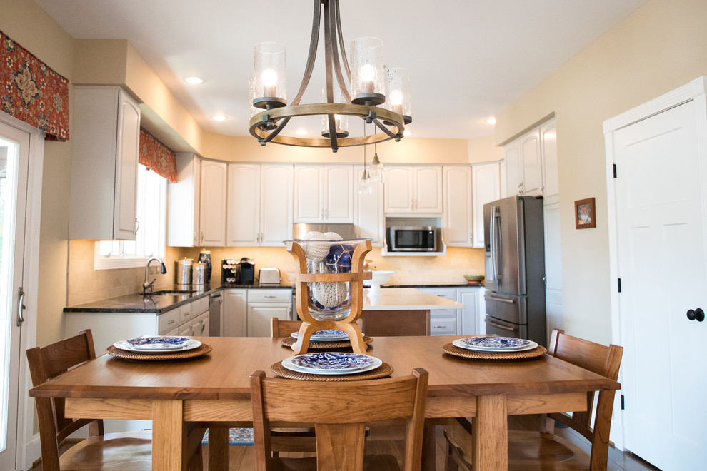 Home design - transitional home design idea in Baltimore