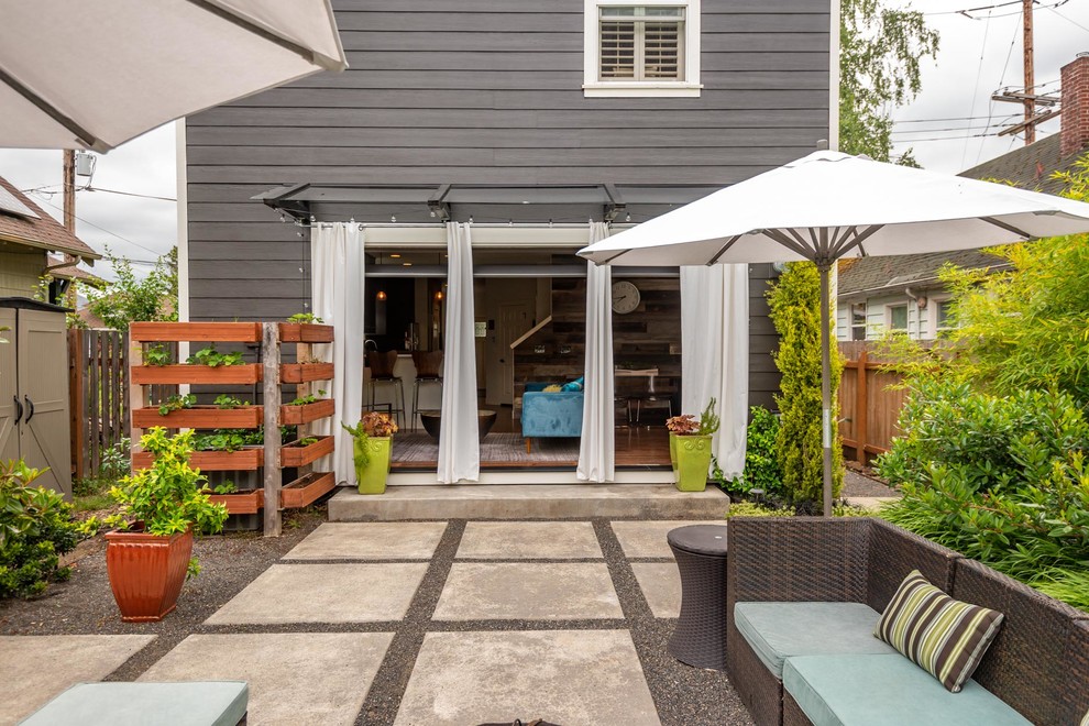 Example of an urban home design design in Portland