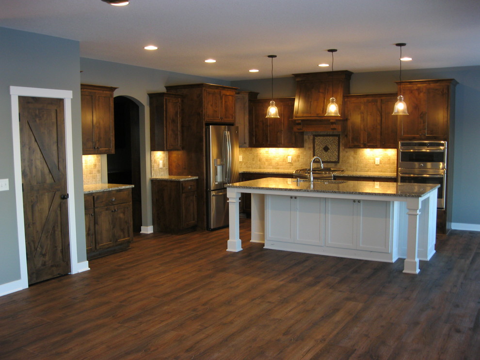 Inspiration for a craftsman kitchen remodel in Minneapolis