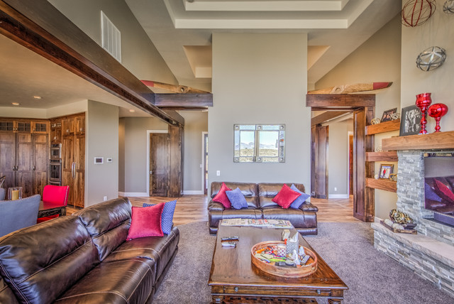Elko Summit Rustic Modern rustik-vardagsrum
