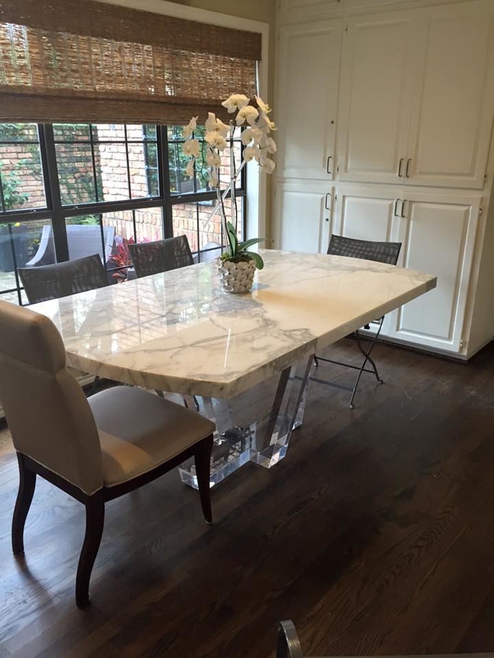 Kitchen/dining room combo - small transitional dark wood floor and brown floor kitchen/dining room combo idea in Dallas with white walls