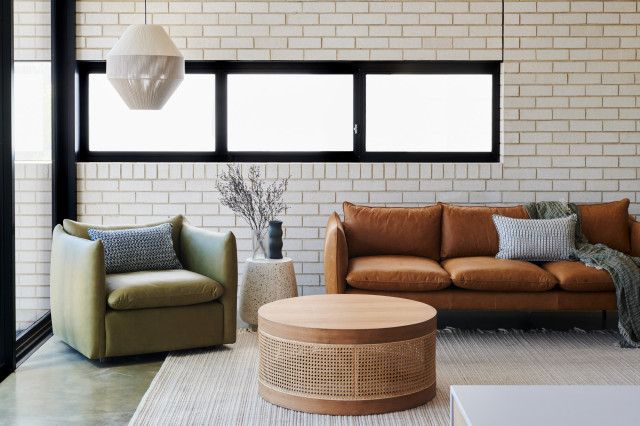Range Rd contemporary-living-room