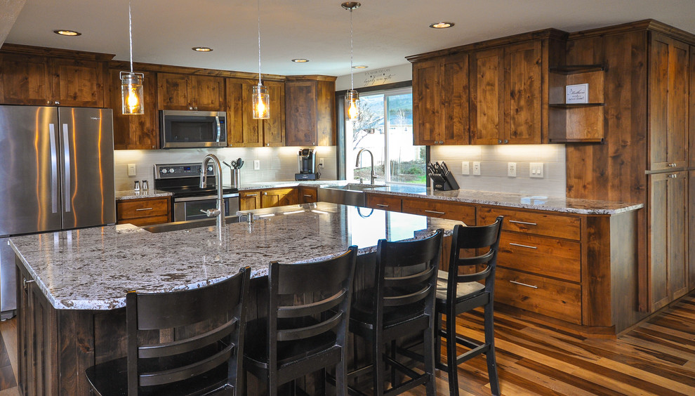 Kitchen - rustic kitchen idea