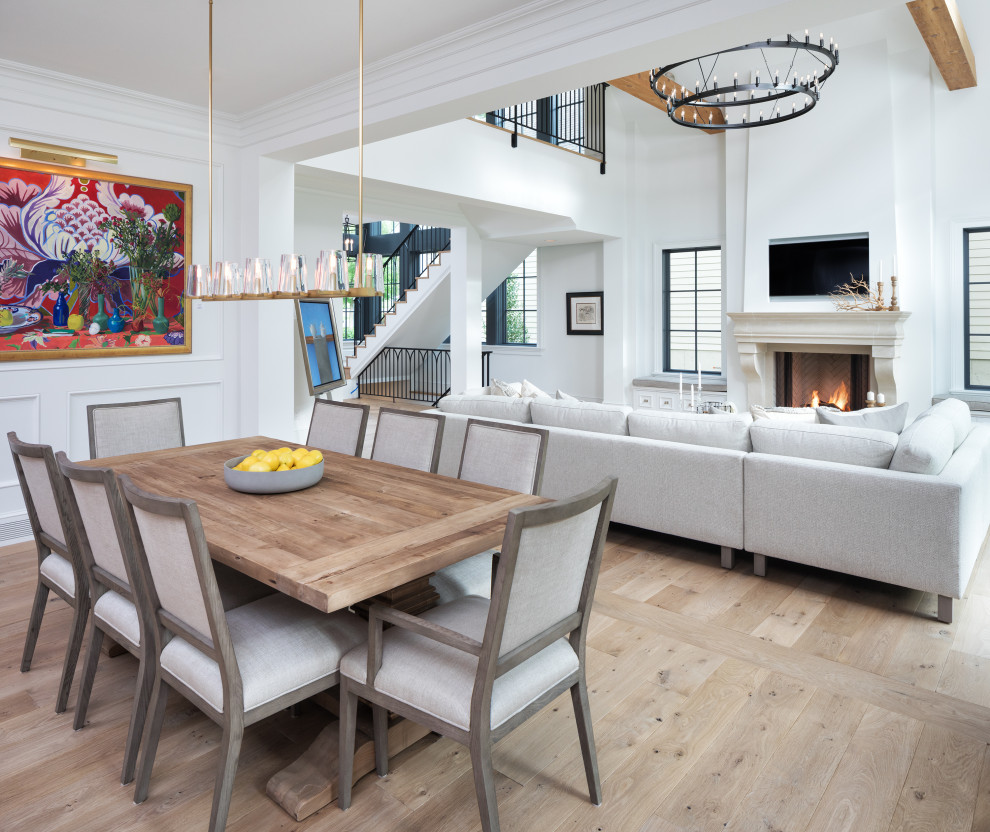 This is an example of a transitional dining room in Minneapolis.