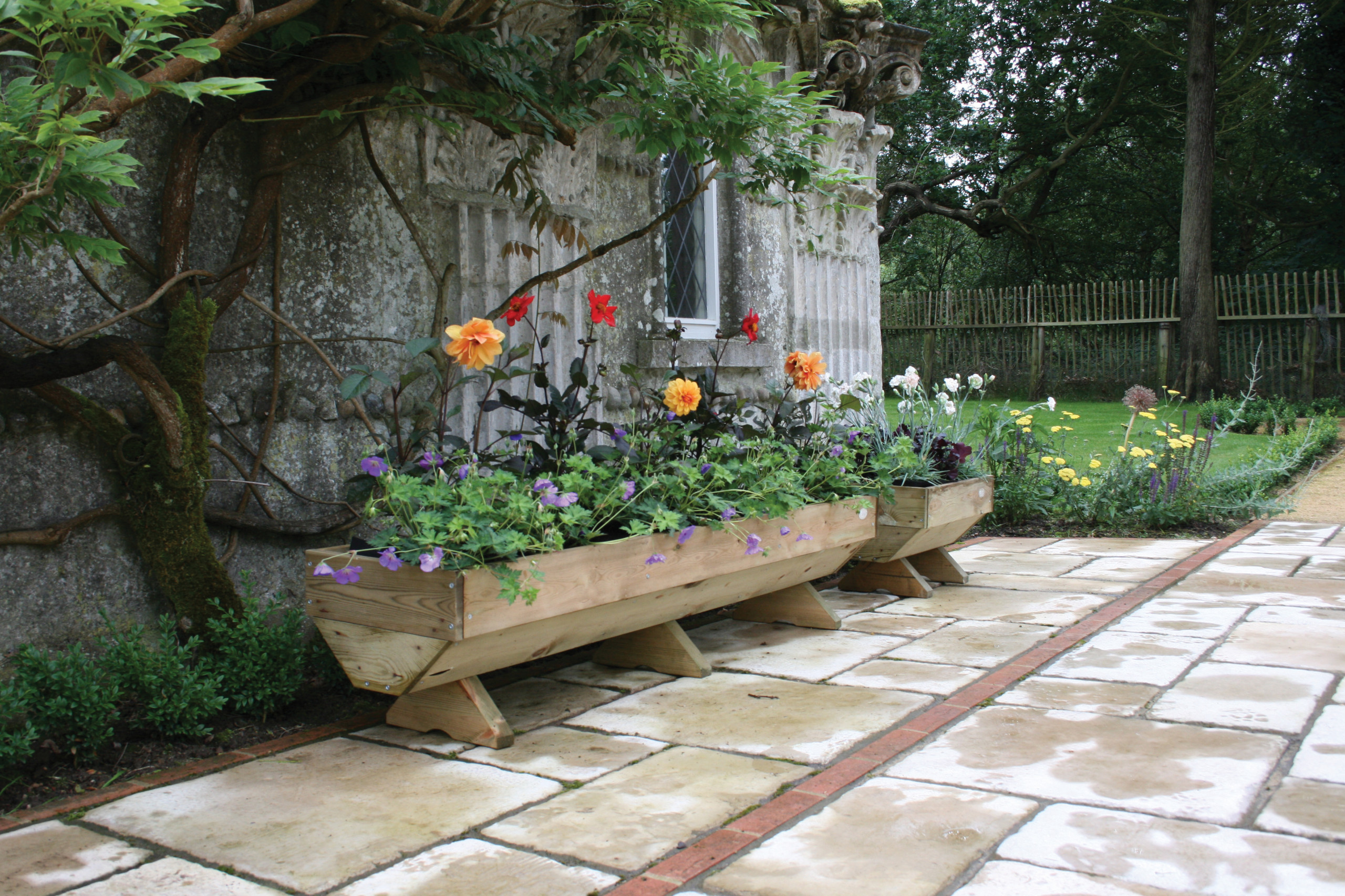 Which Planters Will Look Best in my Garden? | Houzz UK