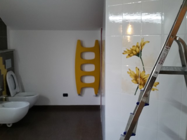 Sanitari minimalistisch-badezimmer
