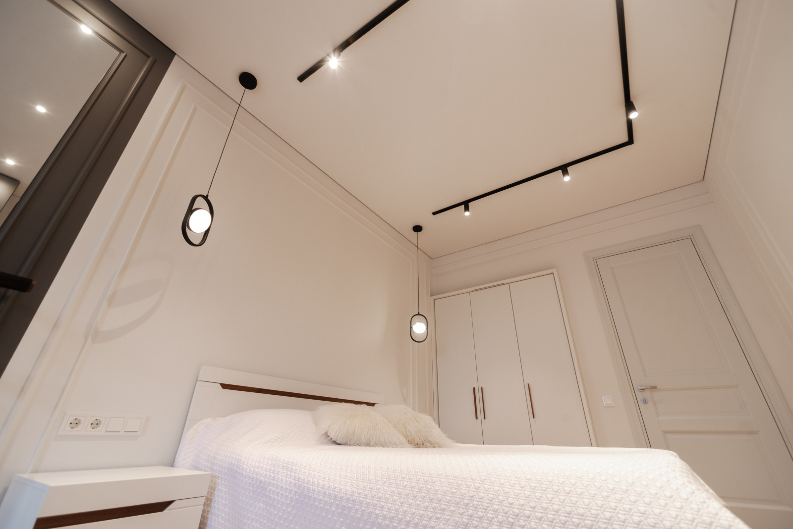 Просторная квартира в серых цветах