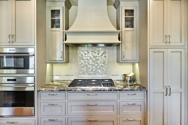 Transitional Cottage classique-chic-cuisine