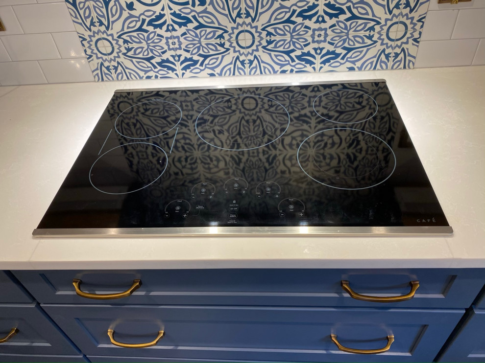 quartz seams around cooktop?